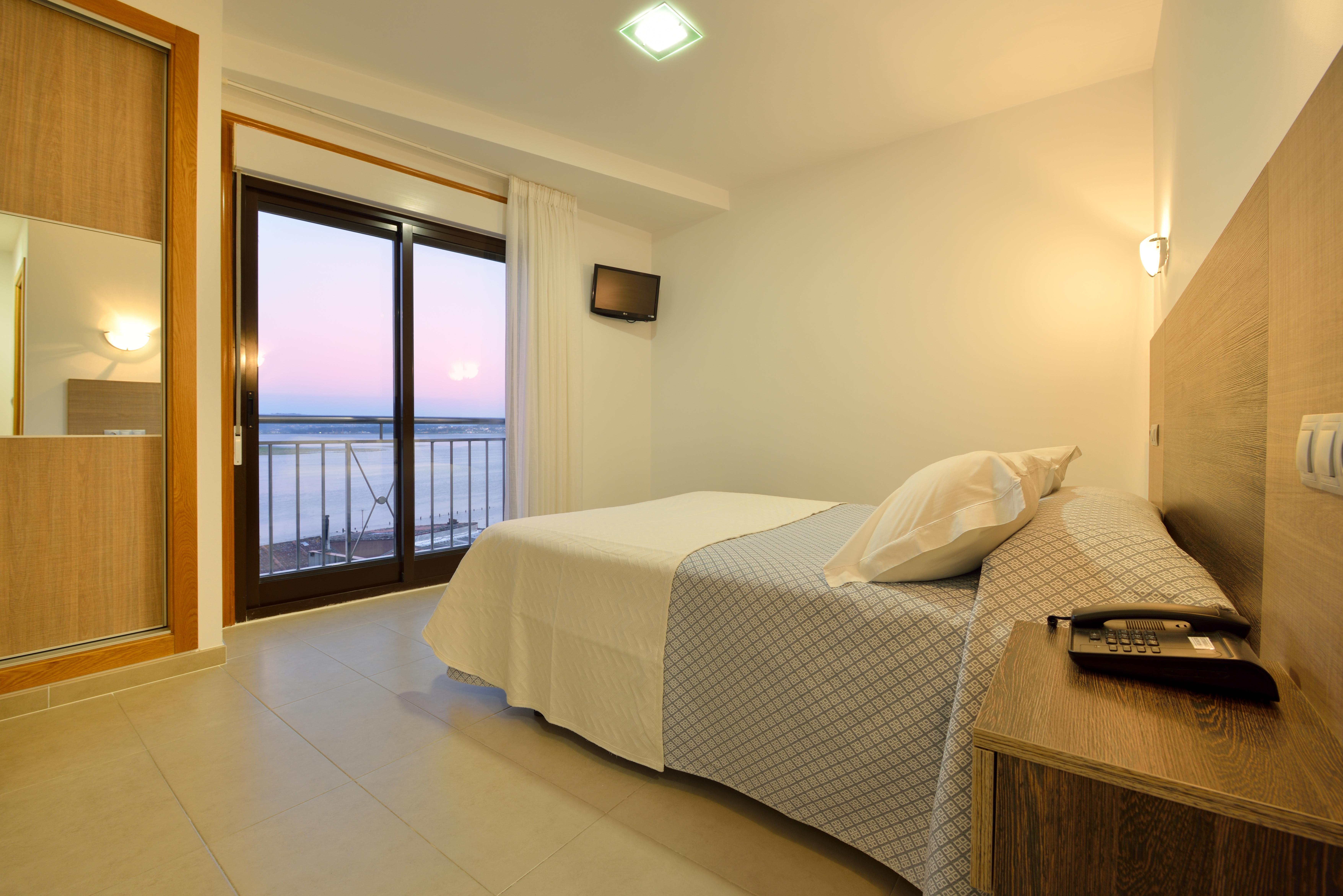 Hotel Montemar *** Superior Эль-Грове Номер фото